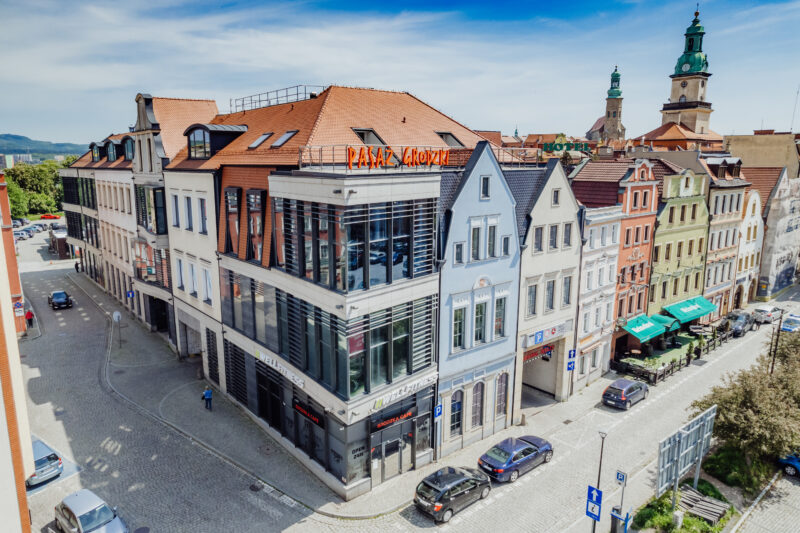 Well Fitness Jelenia Góra Pasaż Grodzki – widok z lotu ptaka