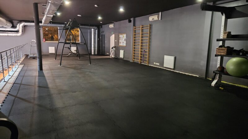 Sala fitness w Well Fitness Łódź Teofilów