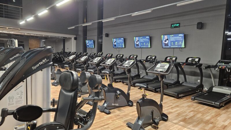 Maszyny cardio w siłowni Łódź Teofilów
